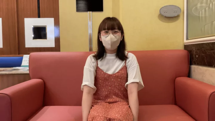 FC2 PPV 3617227 番外編 お堅い職種のメガネっ娘OLとハメ撮り