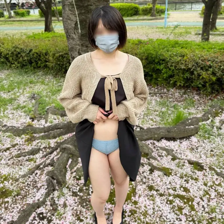 気シリーズ第2弾マジ素人と晝間の公園で露出プ速攻ホテルインで9連続マジイキしてもやめないプレイ
(HD1080P) (fc4680591)