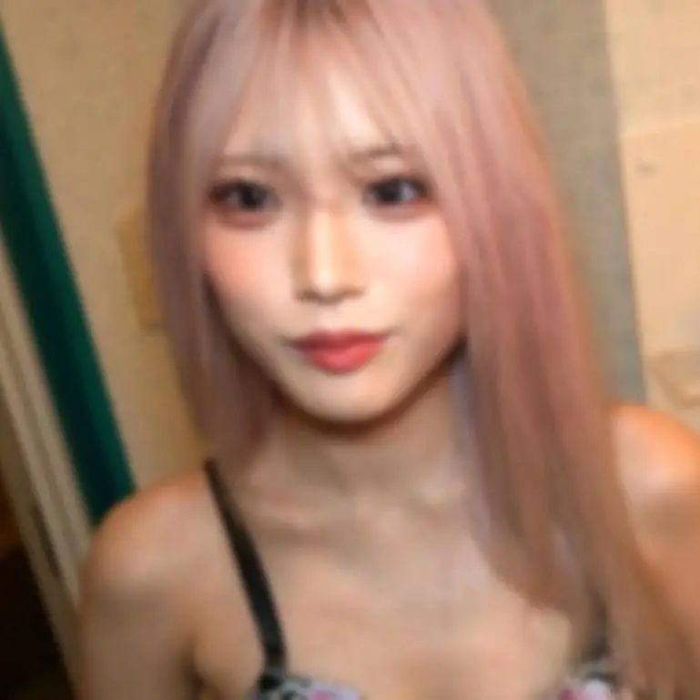 FC2 PPV 4778002 無修正ハメ撮り ゴックン中出しの派手髪ギャル