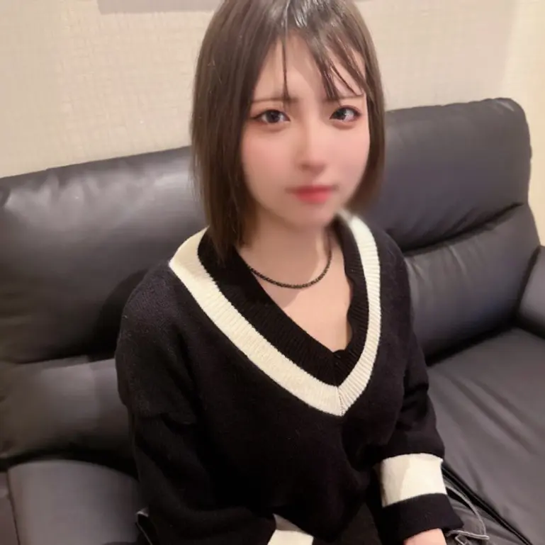 FC2 PPV 4805668 ガールズバー1年目Eカップ20歳新人を連続中出し