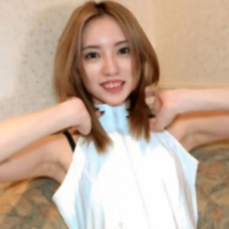FC2 PPV 4819241 無修正 レースクイーンコスの美形スレンダー美女 ゴックン 中出し
