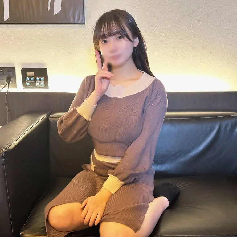 FC2 PPV 4865446 超乳Hカップ大学2年生まいちゃんに中出し