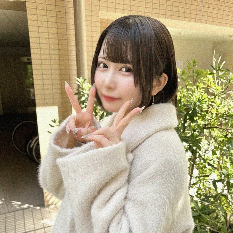 FC2 PPV 4878510 初撮影 就活中の清楚系大学生に大量中出し