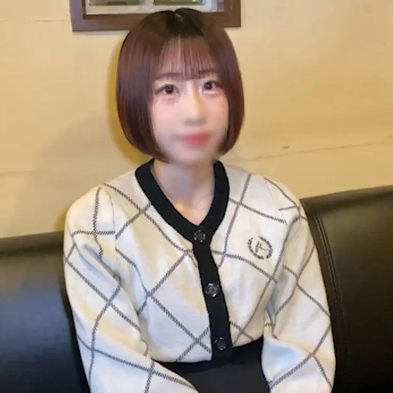 FC2 PPV 4894504 小さい体の調教若妻に中出しハメ撮り