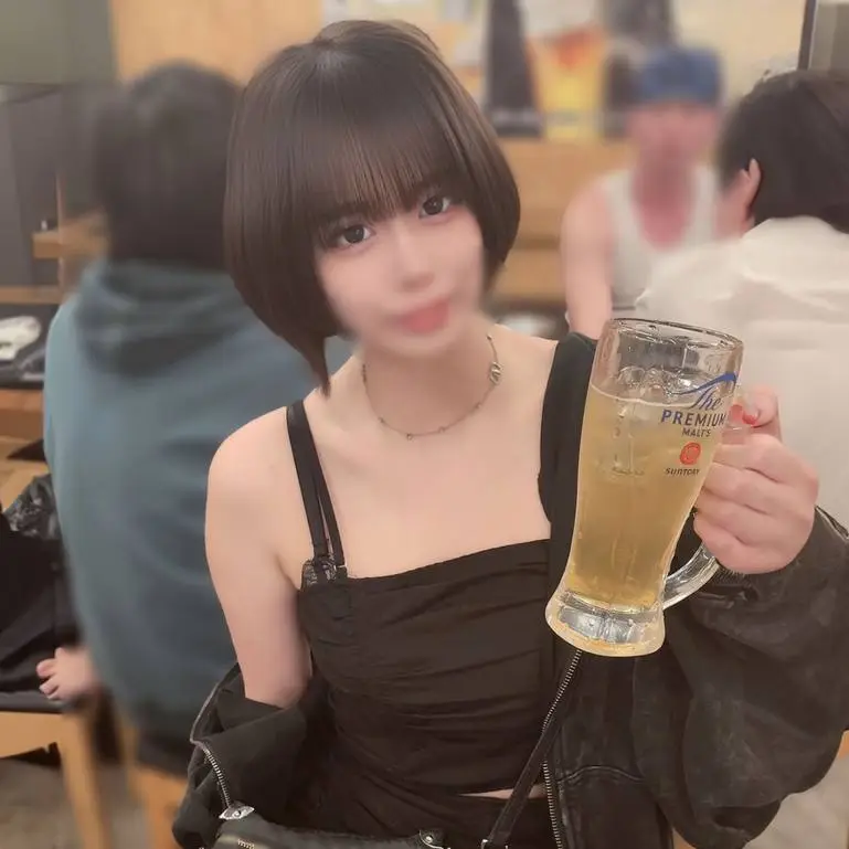 FC2 PPV 4915539 趣味ハメ 居酒屋デートからガチSEX 2回中出し
