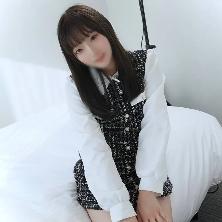 FC2 PPV 4920811 18歳音大生なこちゃん無修正中出し