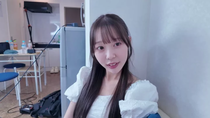 Screenshot 1 from FC2 PPV 4964469 무수정 19세 청순한 유이짱에게 대량 질내사정으로 수정